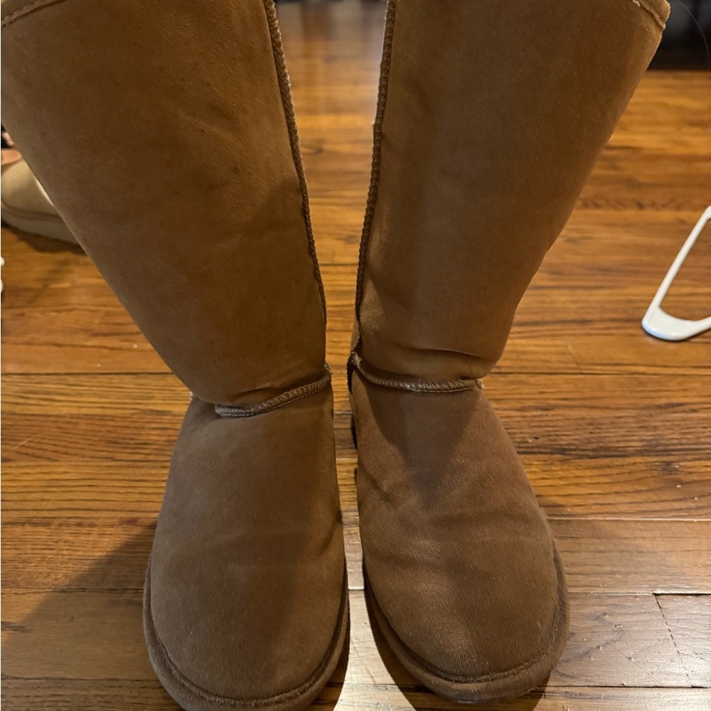BearPaw boots Size 10 Color Brown